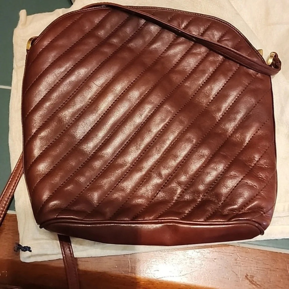 Vintage GBC Wine leather shoulderbag - Picture 15 of 15